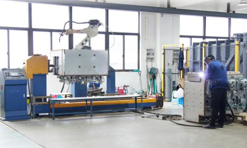 Advanced Manufacturing Technology 1